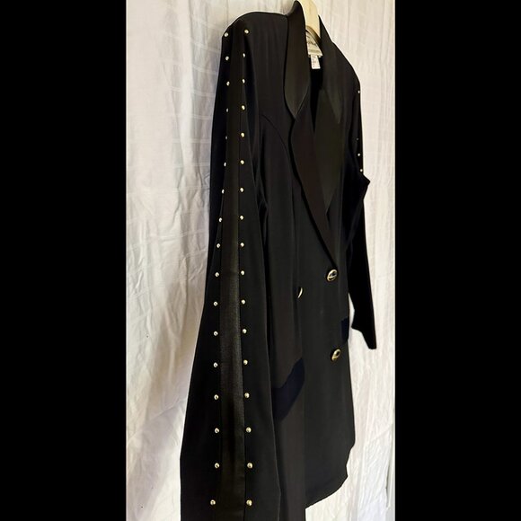 Blazer-style Dress/Shorts - Picture 3 of 4